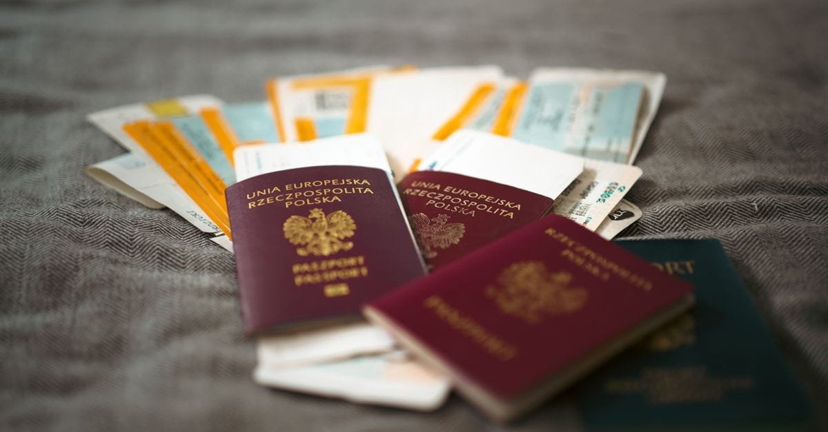 Renouveler ses papiers français depuis les Baléares