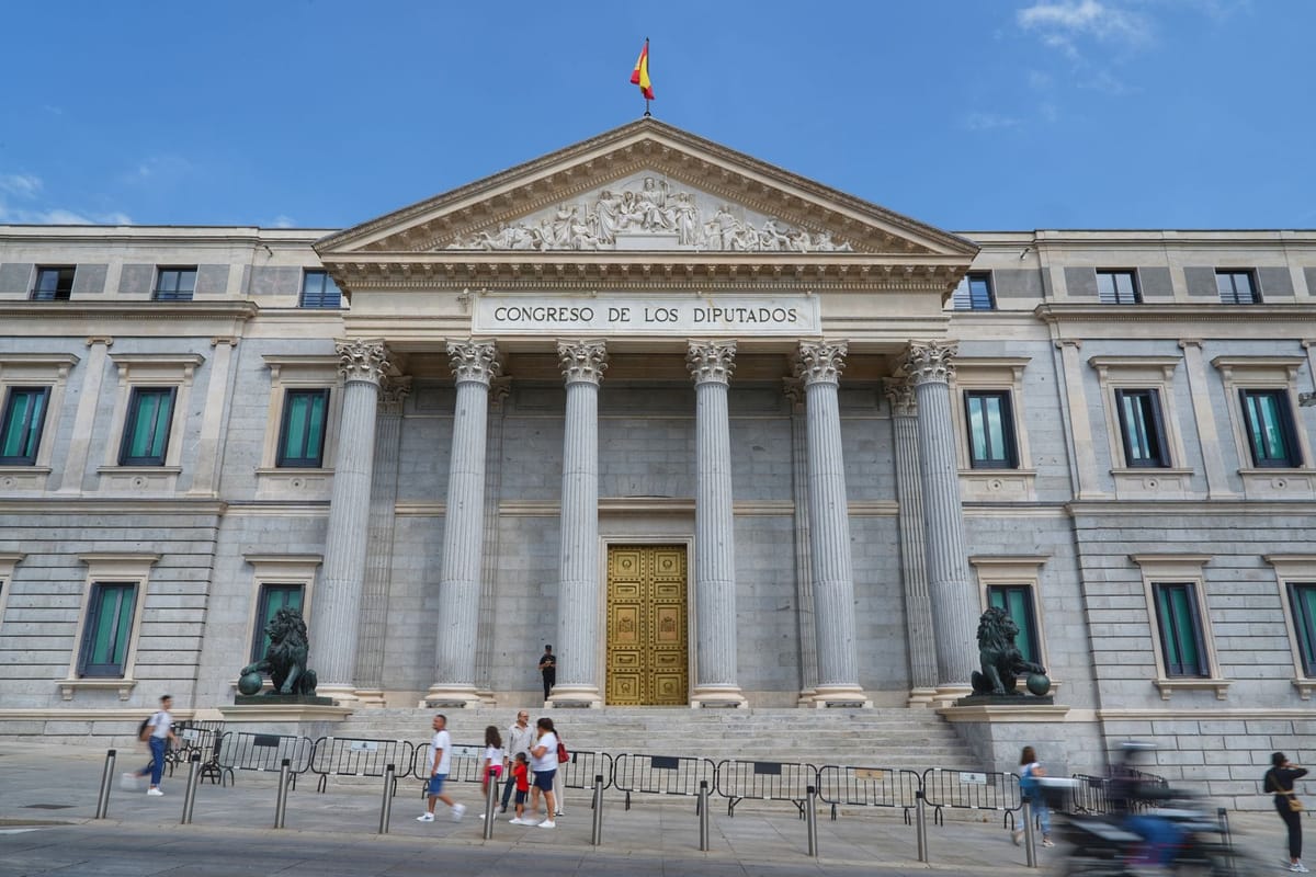 Ceuta migrant alert: Moncloa backs Marlaska over Robles