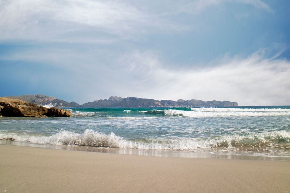 Sewage returns to es Pouet beach, 2 weeks after last spill