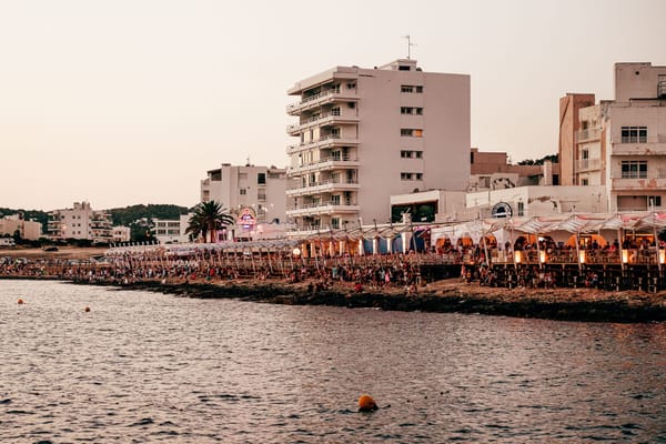 Sorties LGBT et gay-friendly aux Baléares : bars, plages, assos