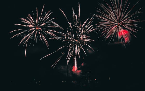Fuenlabrada fireworks halted, four taken to hospital